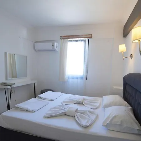 Hotel Smart *